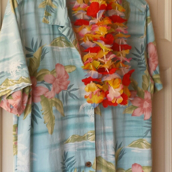Tahiti Reef Club Tops - ♡Tropical breeze Tahiti Reef Club Rayon blouse EUC